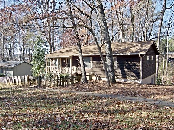 3rd image of 417 Sherwood Dr