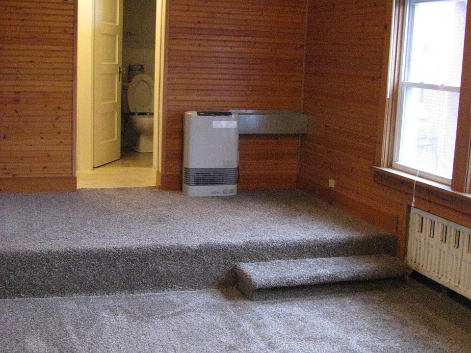 1st image of 315 W 8th St APT 5