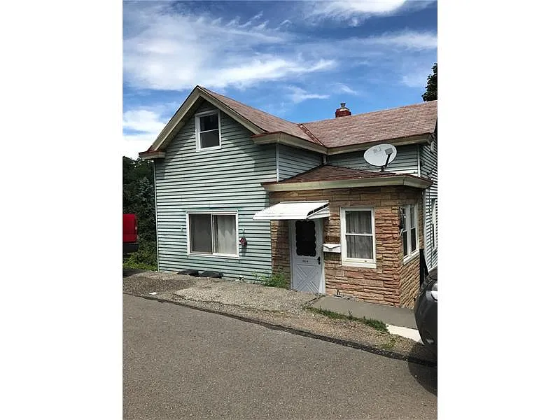2310 E Beckert Ave photo 1