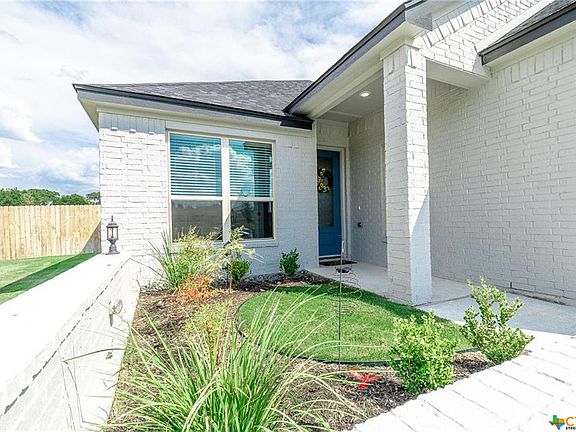 2nd image of 6003 Monza Dr