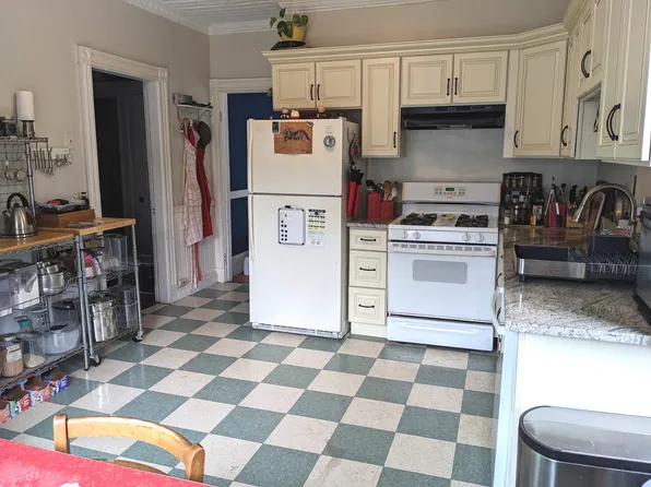 72 Bay State Ave, Somerville, MA