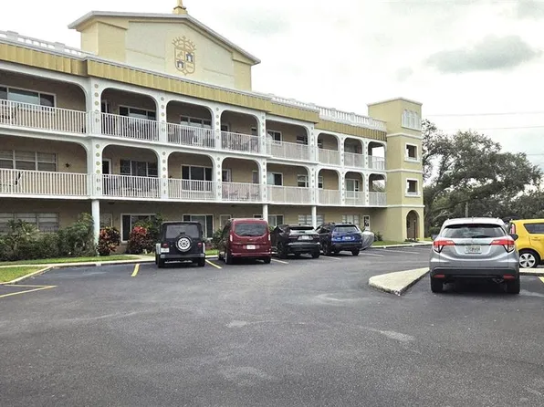 2321 Ecuadorian Way APT 61, Clearwater, FL 33763