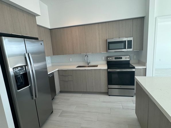 602 E Dania Beach Blvd #523