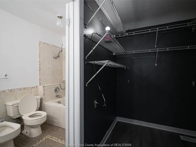 16 Eugenie St #UPPER — Photo 25