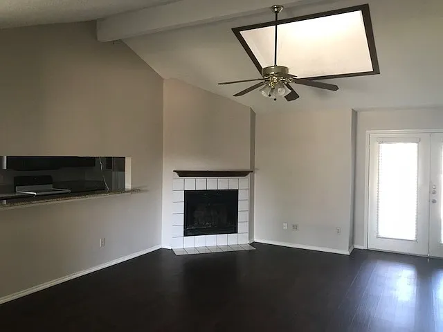 801 Bass Dr — Photo 3