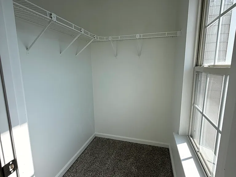 2915 Sorrell Ct — Photo 16
