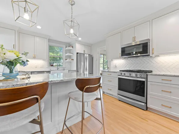 2854 Alabama Ave S, Saint Louis Park, MN 55416