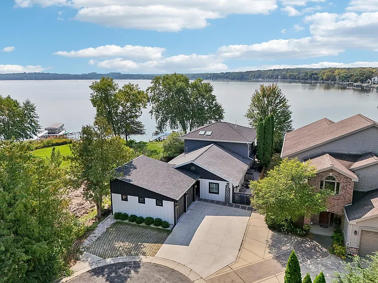 2800 Tomahawk Ct — Photo 33