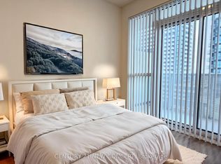 8 Interchange Way #801, Vaughan, ON L4K 5C3