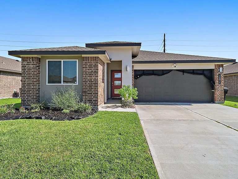 14814 Cold Water Dr — Photo 1