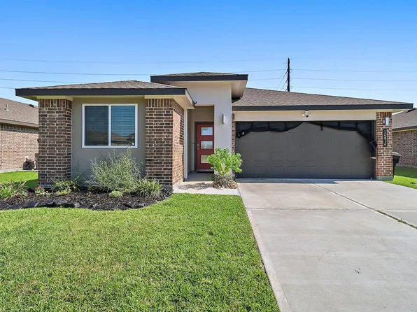14814 Cold Water Dr, Baytown, TX 77523