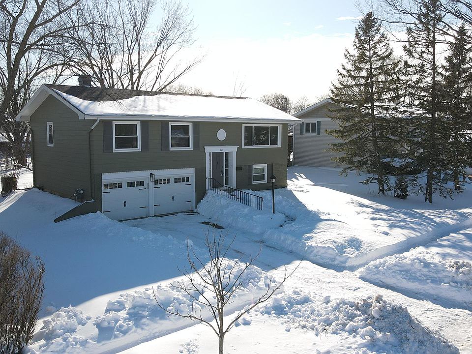 1st image of 645 Evergreen Ln