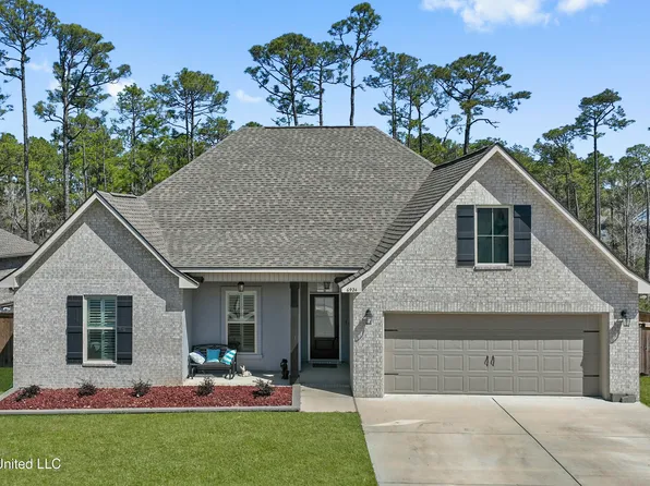 6924 Osprey Dr, Ocean Springs, MS 39564