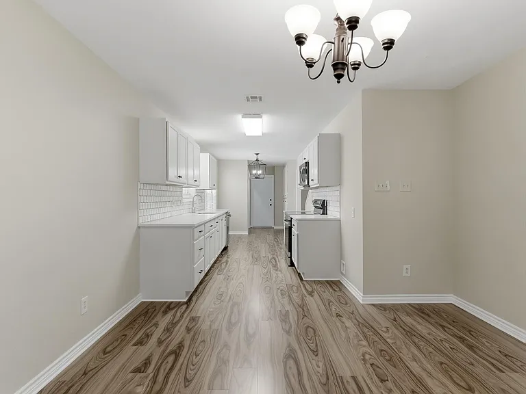 445 Longmeadow St — Photo 9