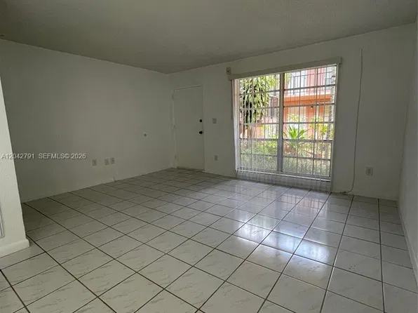 10832 SW 88th St APT U13, Miami, FL 33176