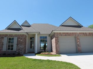 119 Beauchamp Ln, Lafayette, LA 70506