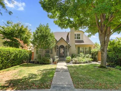 561 46th St, Sacramento, CA, 95819