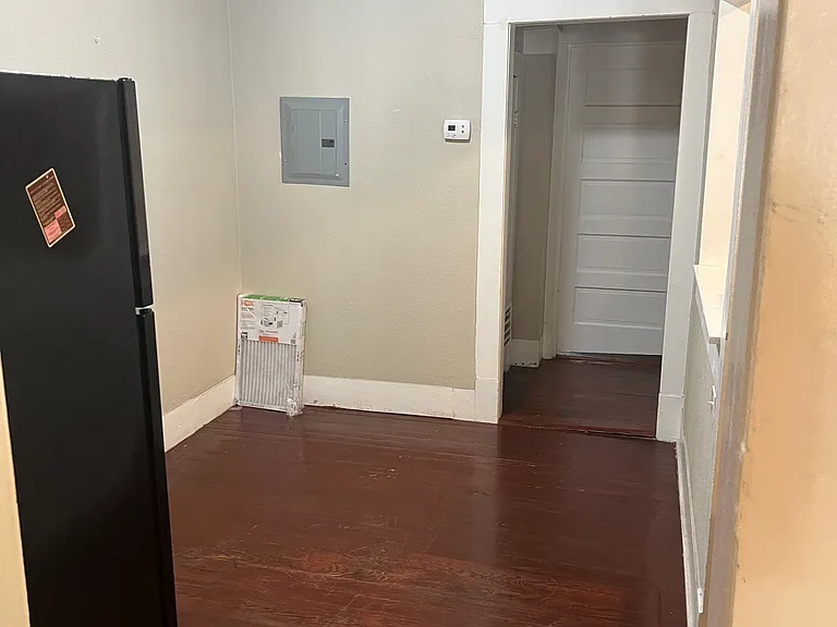 323 E Euclid Ave #325 — Photo 6