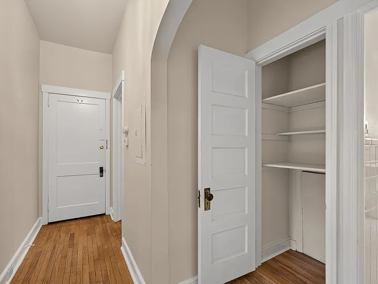 1138 E Schuylkill Rd #6 — Photo 7