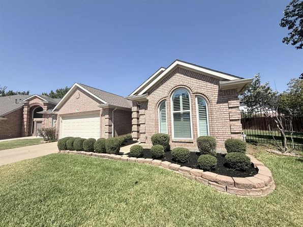 2749 Crystal Glenn Cir