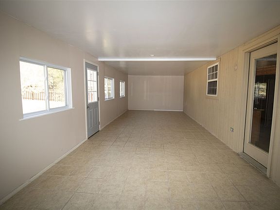 2nd image of 2416 Valley Dr