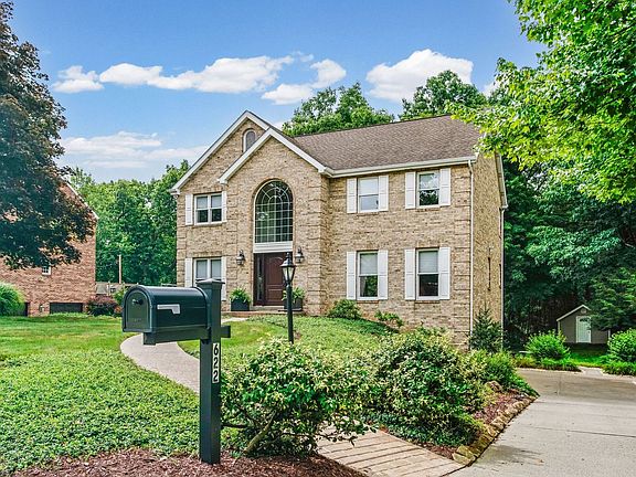 3rd image of 622 Golden Ridge Ct