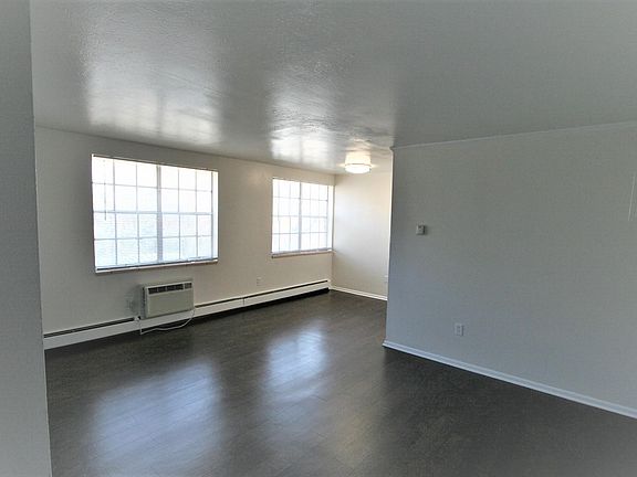4th image of 2035 S Josephine St APT 302