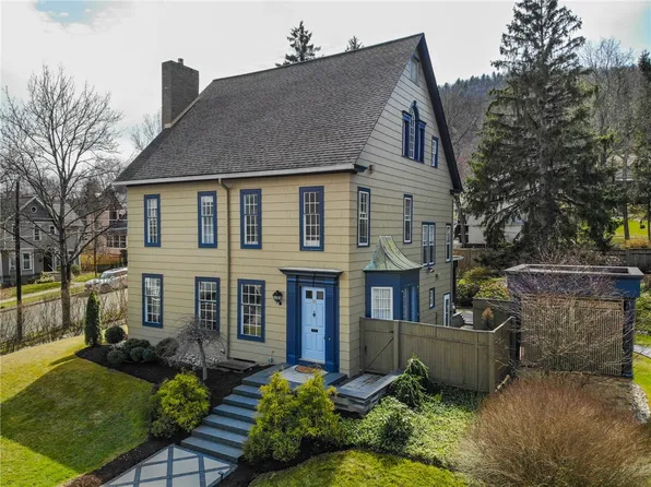 96 E 4th St, Corning, NY 14830