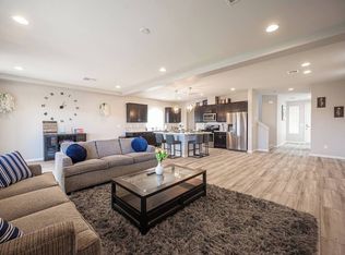 10154 Herons Rise St, Las Vegas, NV 89141