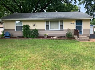 1057 McKee St, Eagan, MN 55121