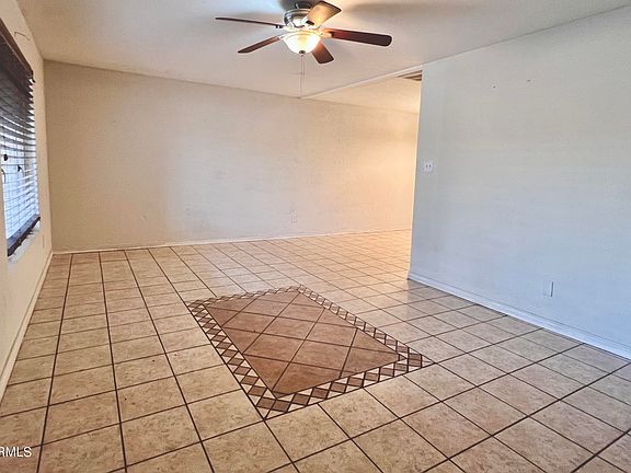 3rd image of 4919 W INDIANOLA Avenue
