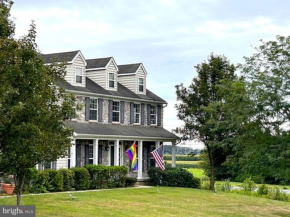 4th image of 141 Granite Dr