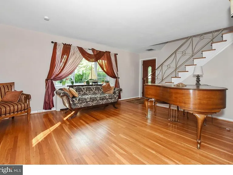 40 Trent Rd — Photo 6