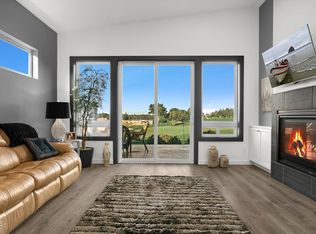 560 SW Green Dr, Waldport, OR