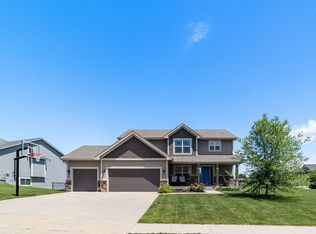1624 Lyndale Dr, Polk City, IA 50226