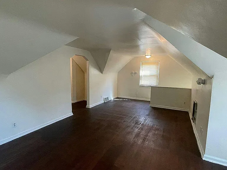 13500 Rutherford Ave — Photo 6