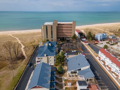 100 Lake Shore Dr APT 705, Michigan City, IN, 46360