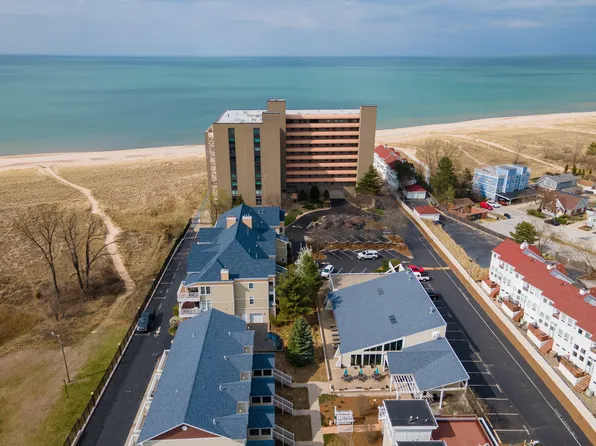 100 Lake Shore Dr APT 705, Michigan City, IN 46360