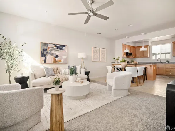 104 Jetty Dr, Richmond, CA 94804