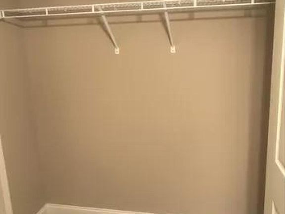 5th image of 1417 Nutwood St #1