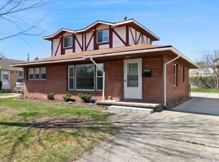 26085 Groveland St, Madison Heights, MI 48071