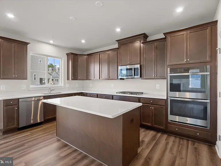 3823 Solidarity Cir — Photo 18