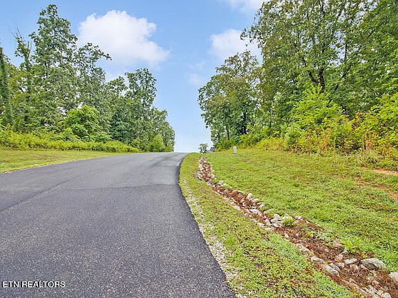 2nd image of 518 Grande Vista Dr
