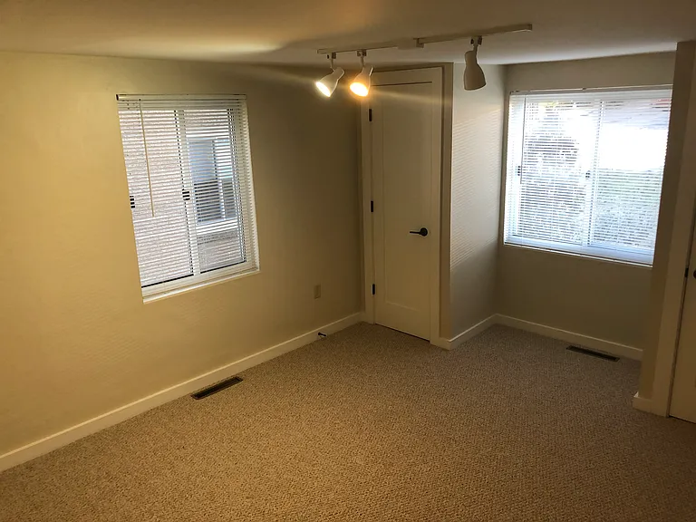 647 Isabella St #2 — Photo 13