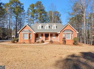 120 Greenfield Cir, Fayetteville, GA 30215