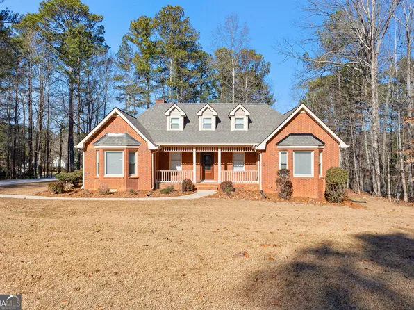 120 Greenfield Cir, Fayetteville, GA 30215