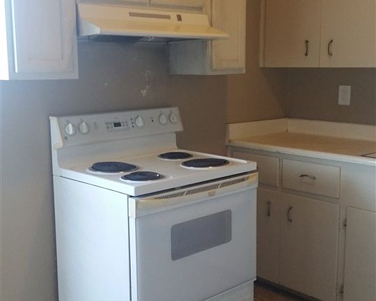 3rd image of 2515 E 15th Pl APT 3