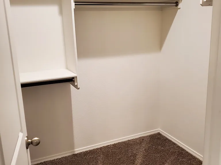 Walk in closet