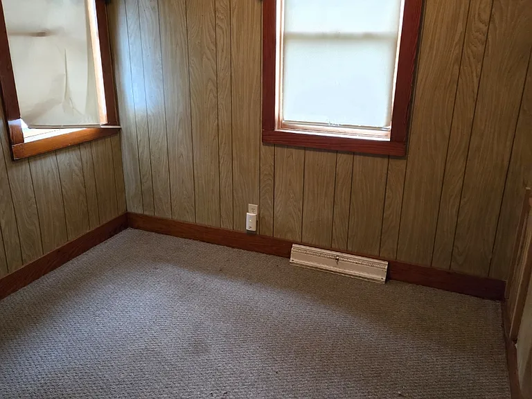 220 Madison St — Photo 4