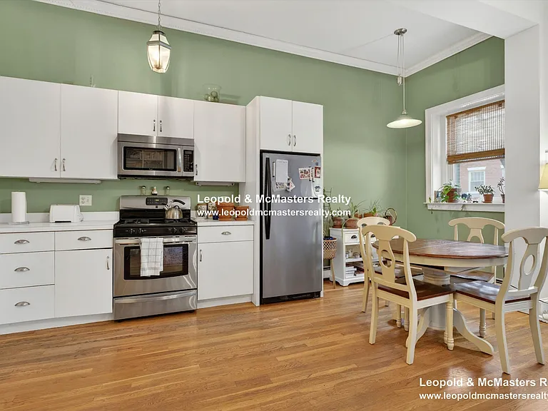 9 Regent Cir #1 — Photo 5